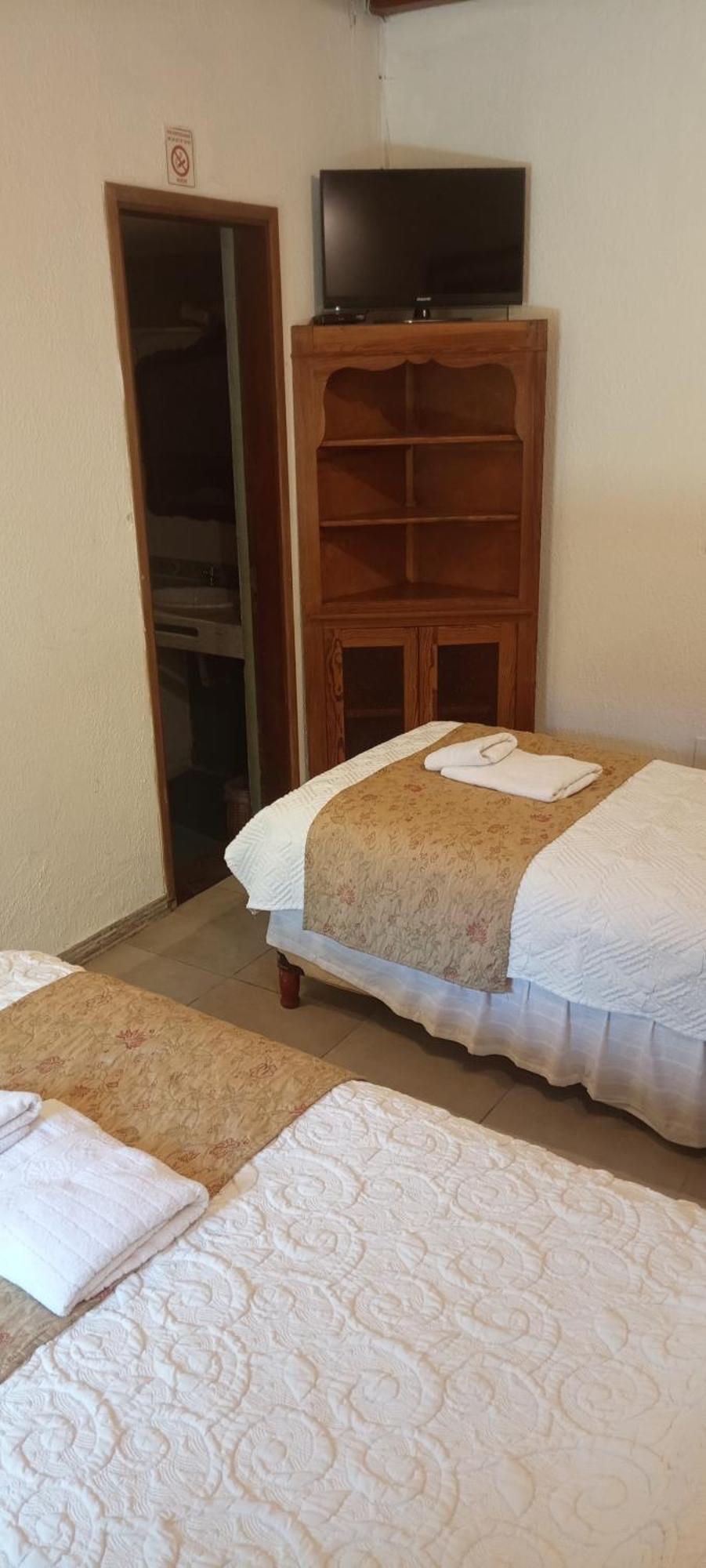 Hotel Beltran Colonia del Sacramento Room photo